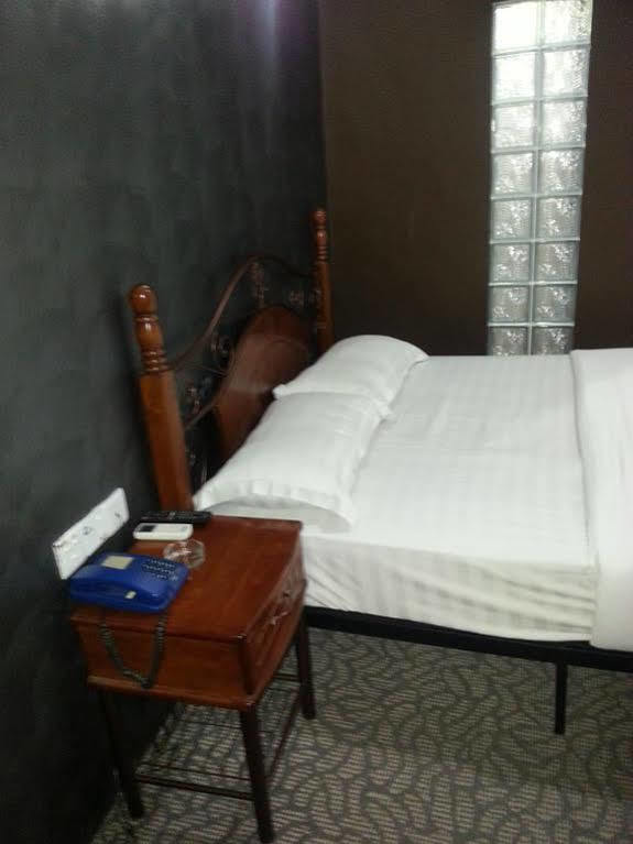 Oriental Inn Kuching Exterior foto
